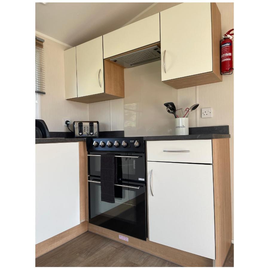Cosy 3-Bed Caravan Combe Haven St Leonards On Sea Hollington  المظهر الخارجي الصورة
